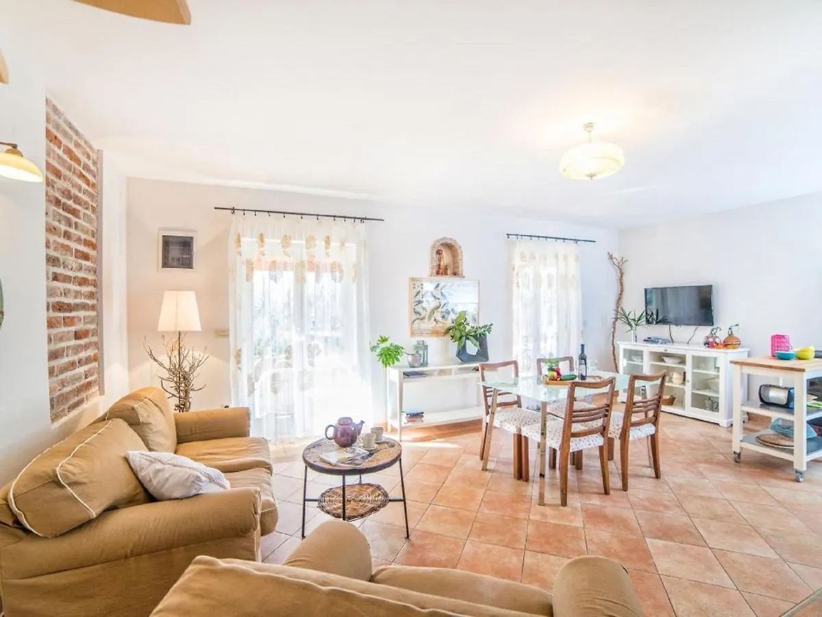 Peaceful Holiday Home In Umag With Swimming Pool