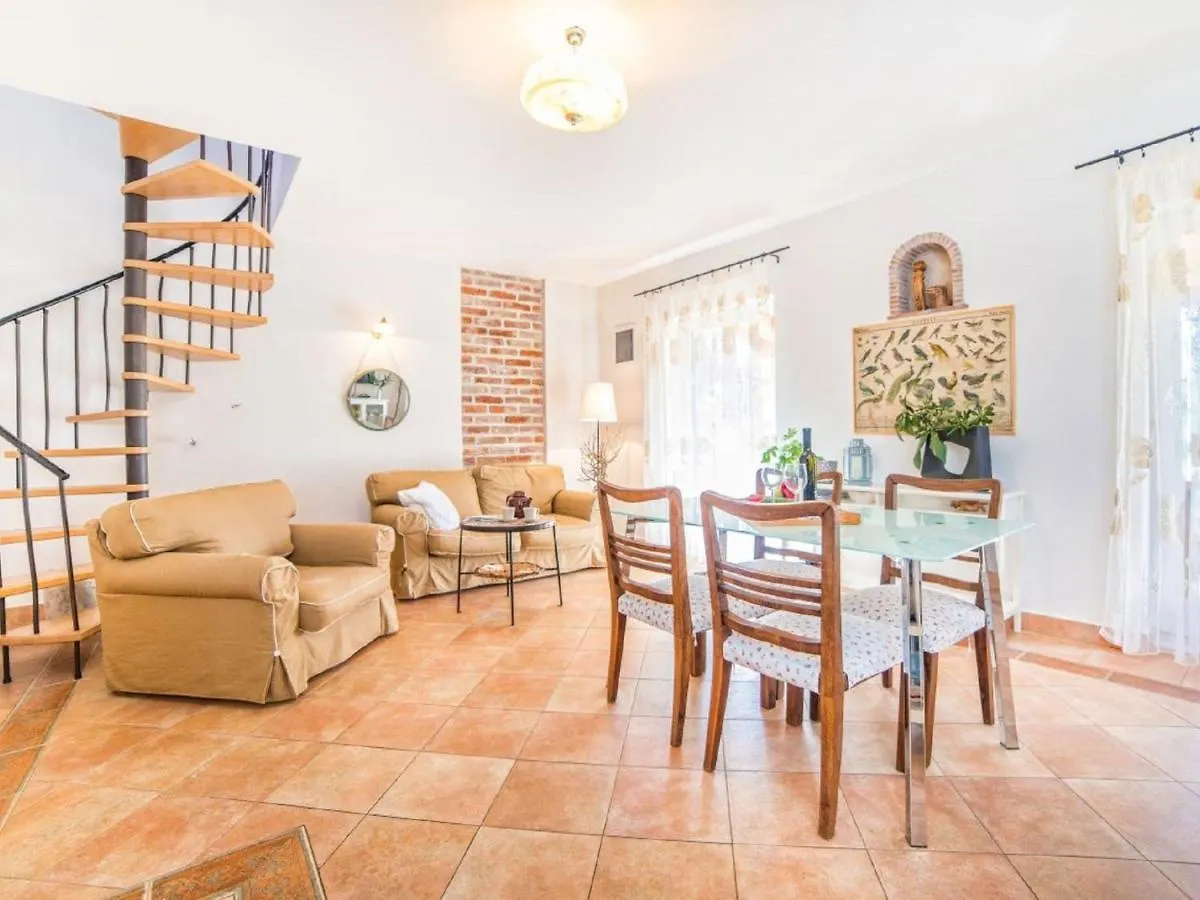 Peaceful Holiday Home In Umag With Swimming Pool